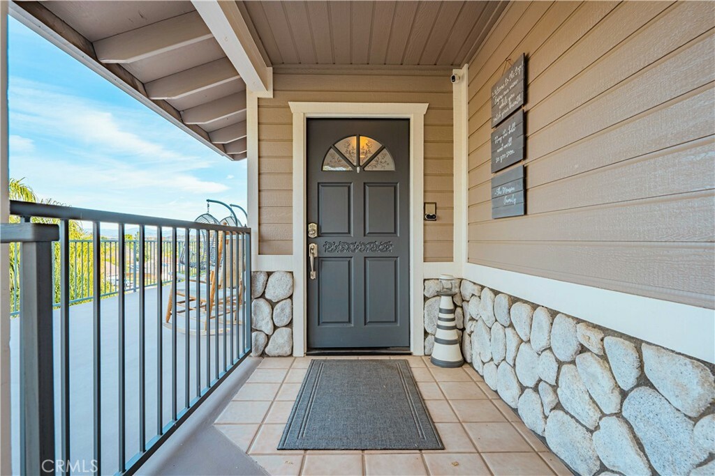 Property Photo:  29889 Smugglers Point Drive  CA 92587 