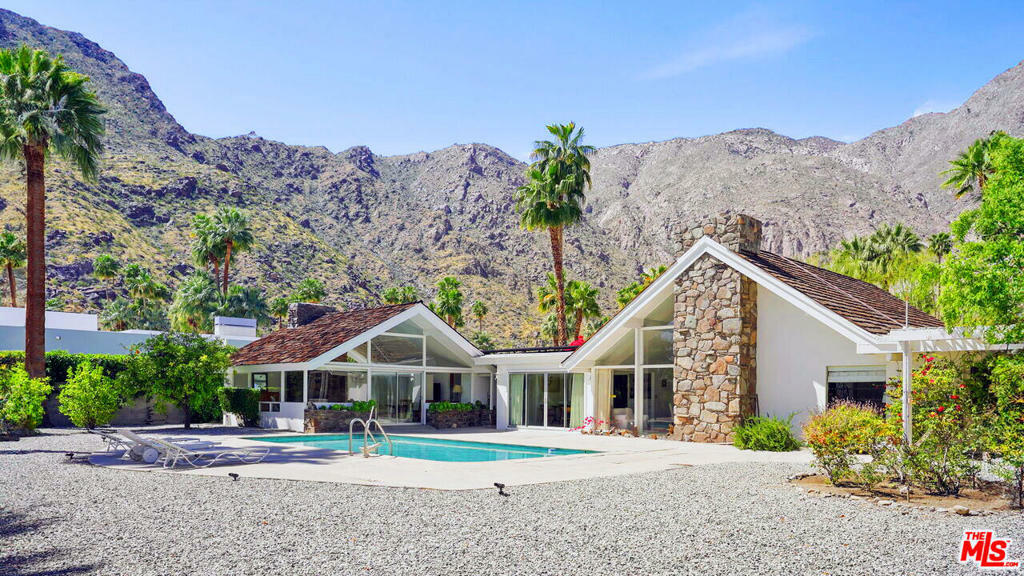 722 N High Road  Palm Springs CA 92262 photo