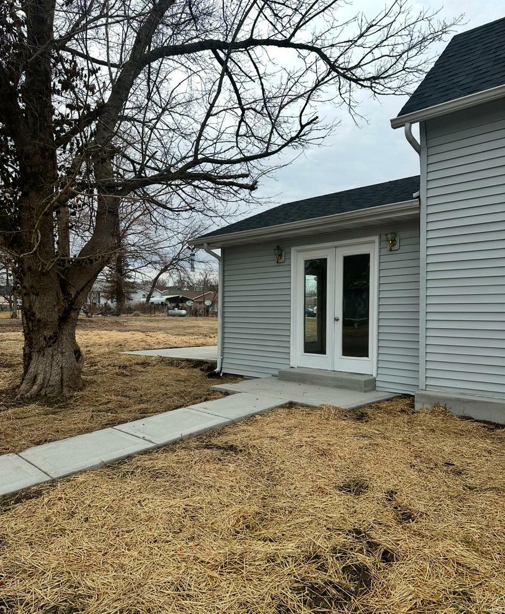 Property Photo:  117 Pine Street  MO 63080 