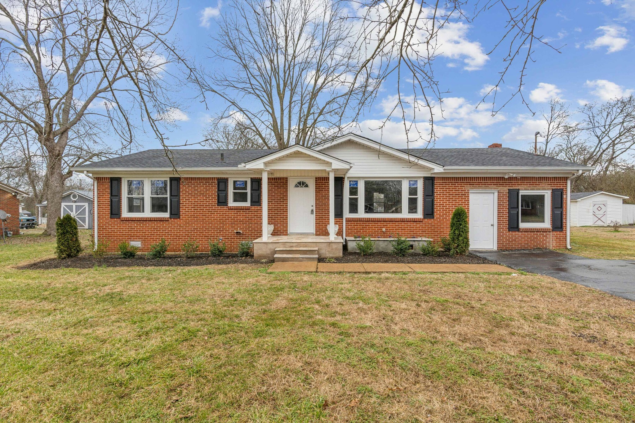 Property Photo:  508 N Locust St  TN 38474 