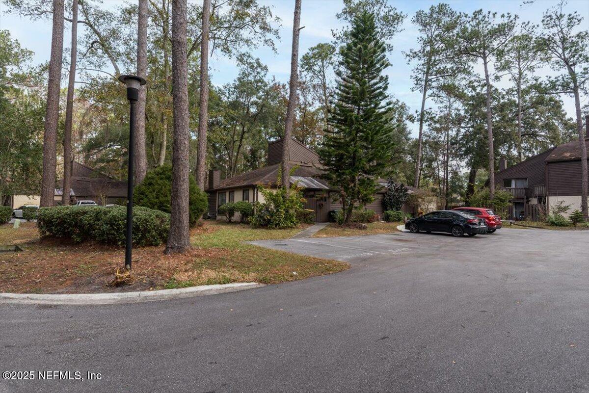 Property Photo:  10433 Bigtree Circle E  FL 32257 