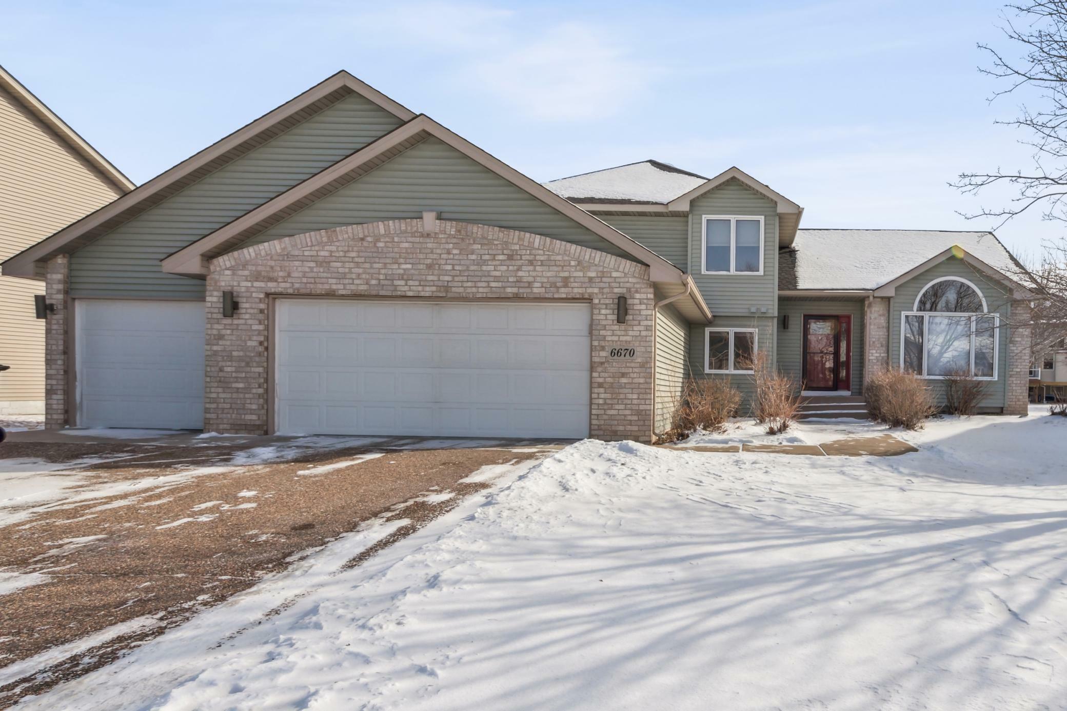 6670 Clearwater Creek Drive  Lino Lakes MN 55038 photo