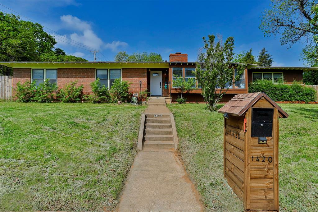 1420 Lake Shore Drive  Fort Worth TX 76103 photo
