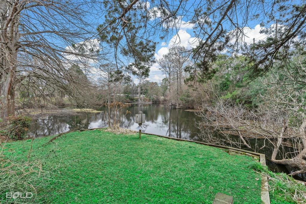 Property Photo: 3025 W Cavett Drive LA 71104