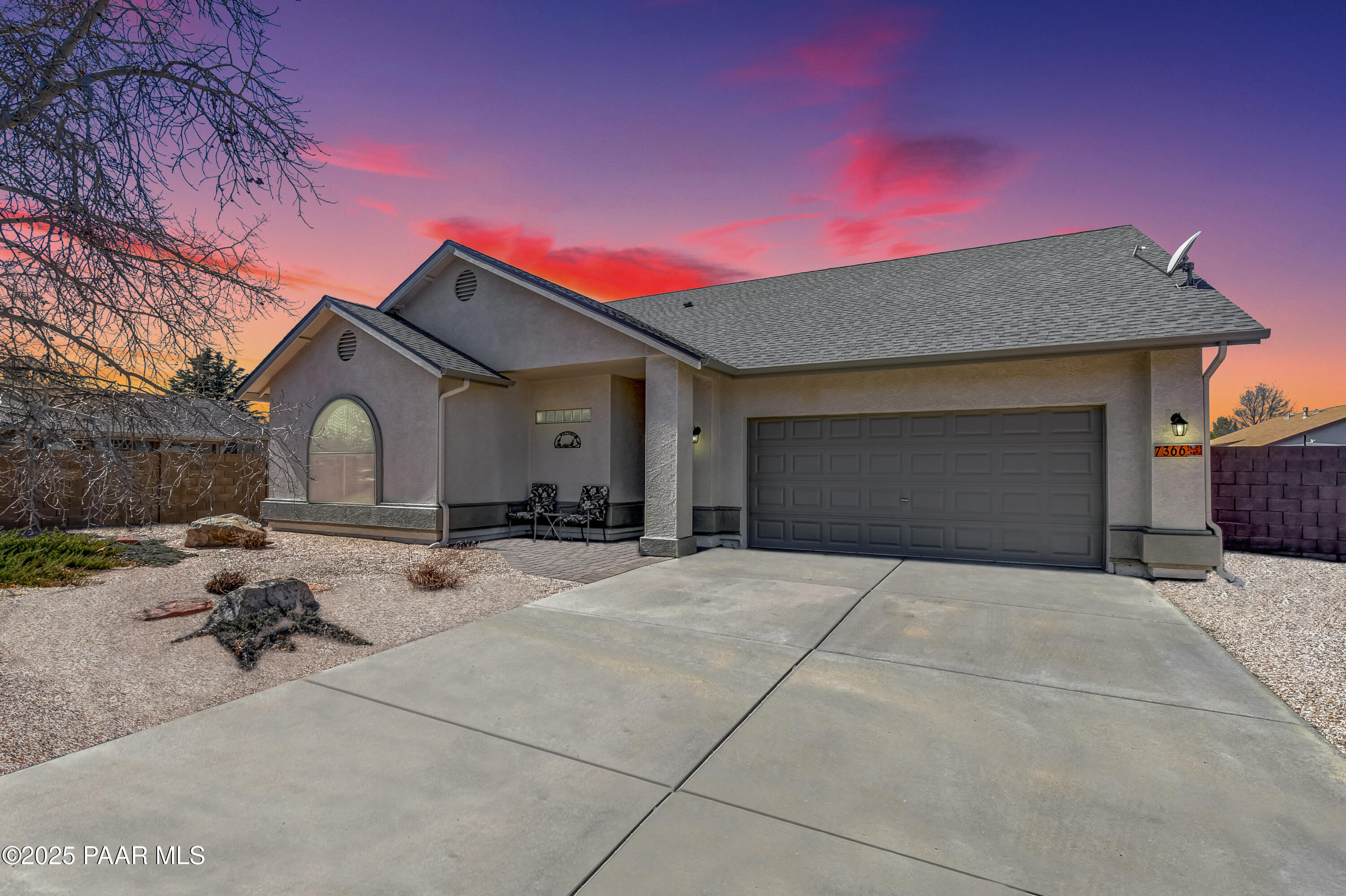 Property Photo: 7366 N Brilliant Sky Way AZ 86315