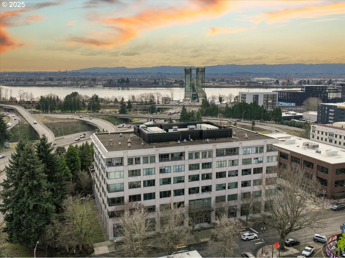 Property Photo:  500 Broadway St 502  WA 98660 