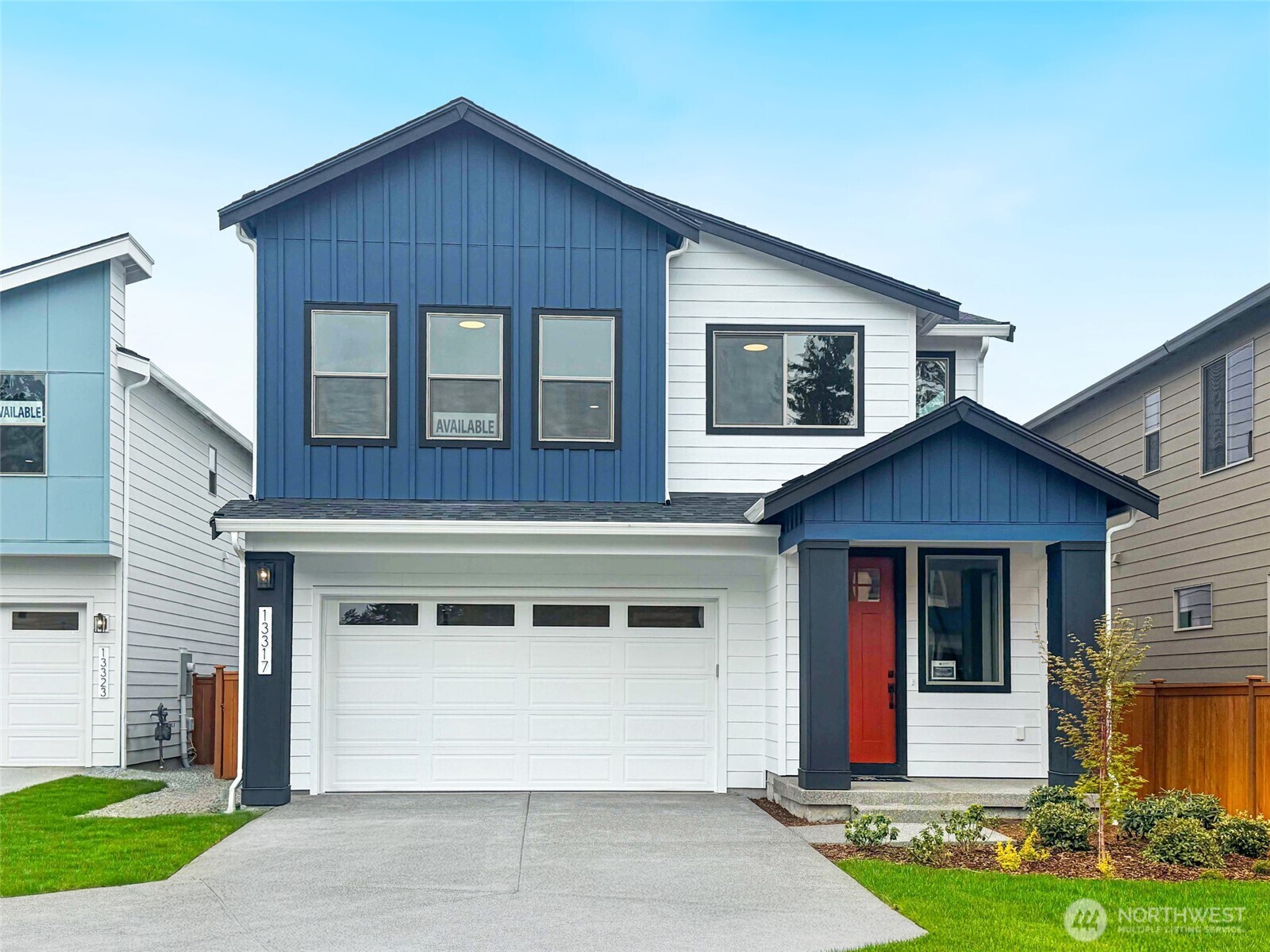 Property Photo: 13317 SE 238th Place 13 WA 98042