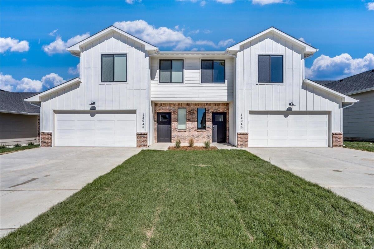 Property Photo: 2233 N 159th St N KS 67228
