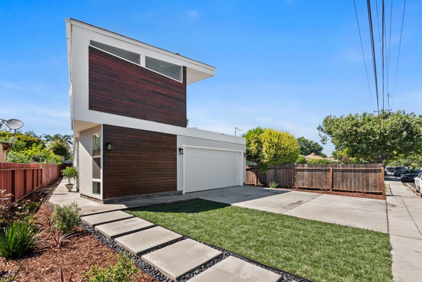 Property Photo:  1105 Hollyburne Avenue  CA 94025 