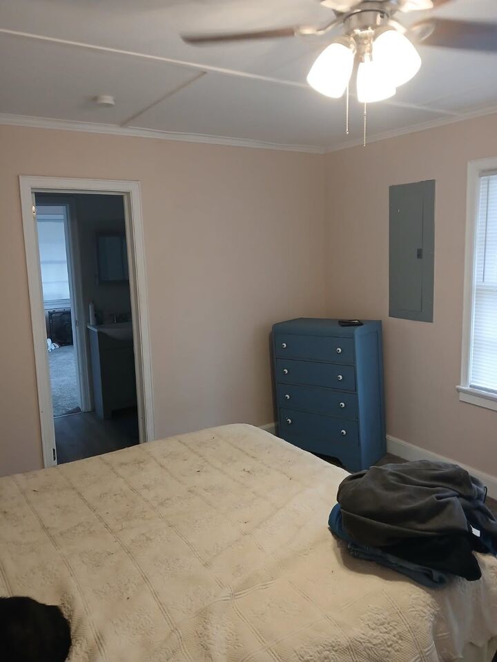 Property Photo:  590 NE Colin Kelly Highway  FL 32340 