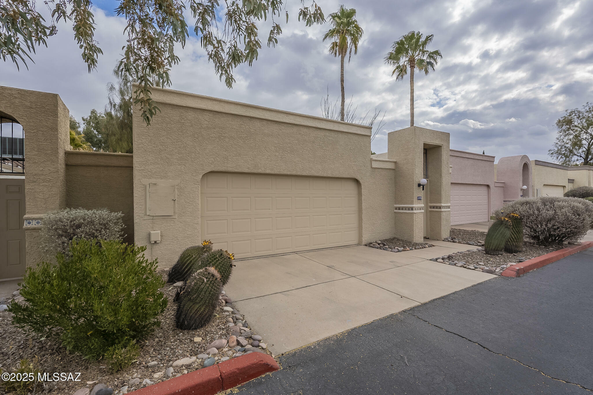 Property Photo:  2496 N Bay Drive  AZ 85715 