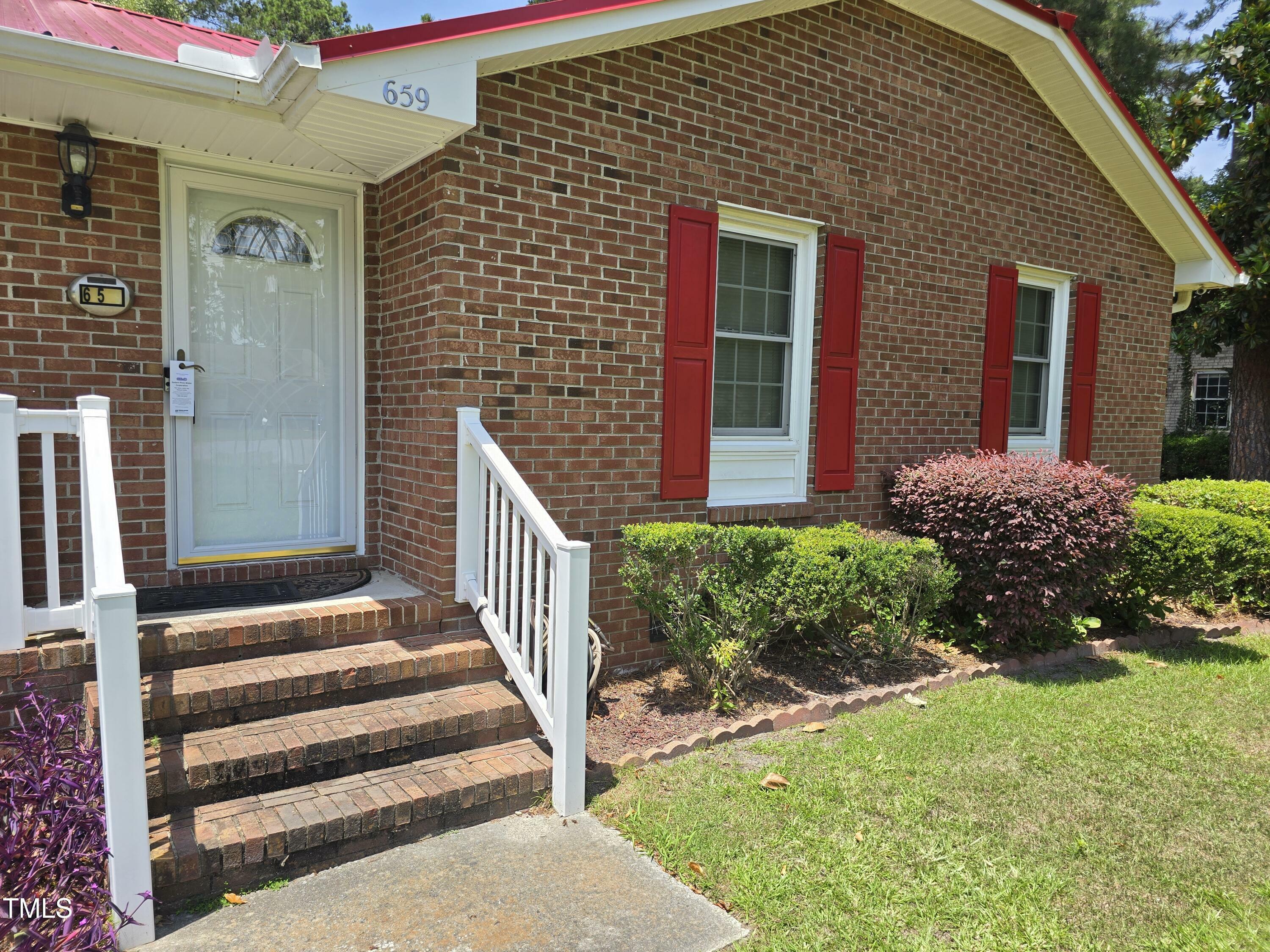 Property Photo:  659 Circle Drive  NC 27858 