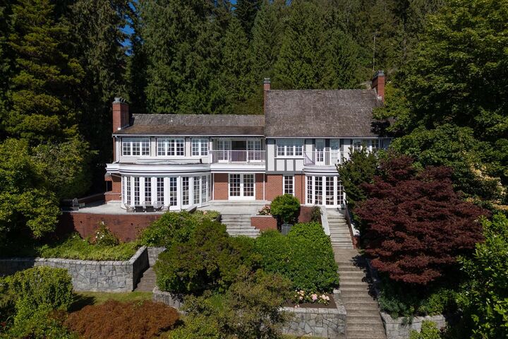 5240 Marine Drive — photo 1