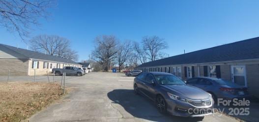 Property Photo:  1015 E Airline Avenue  NC 28054 