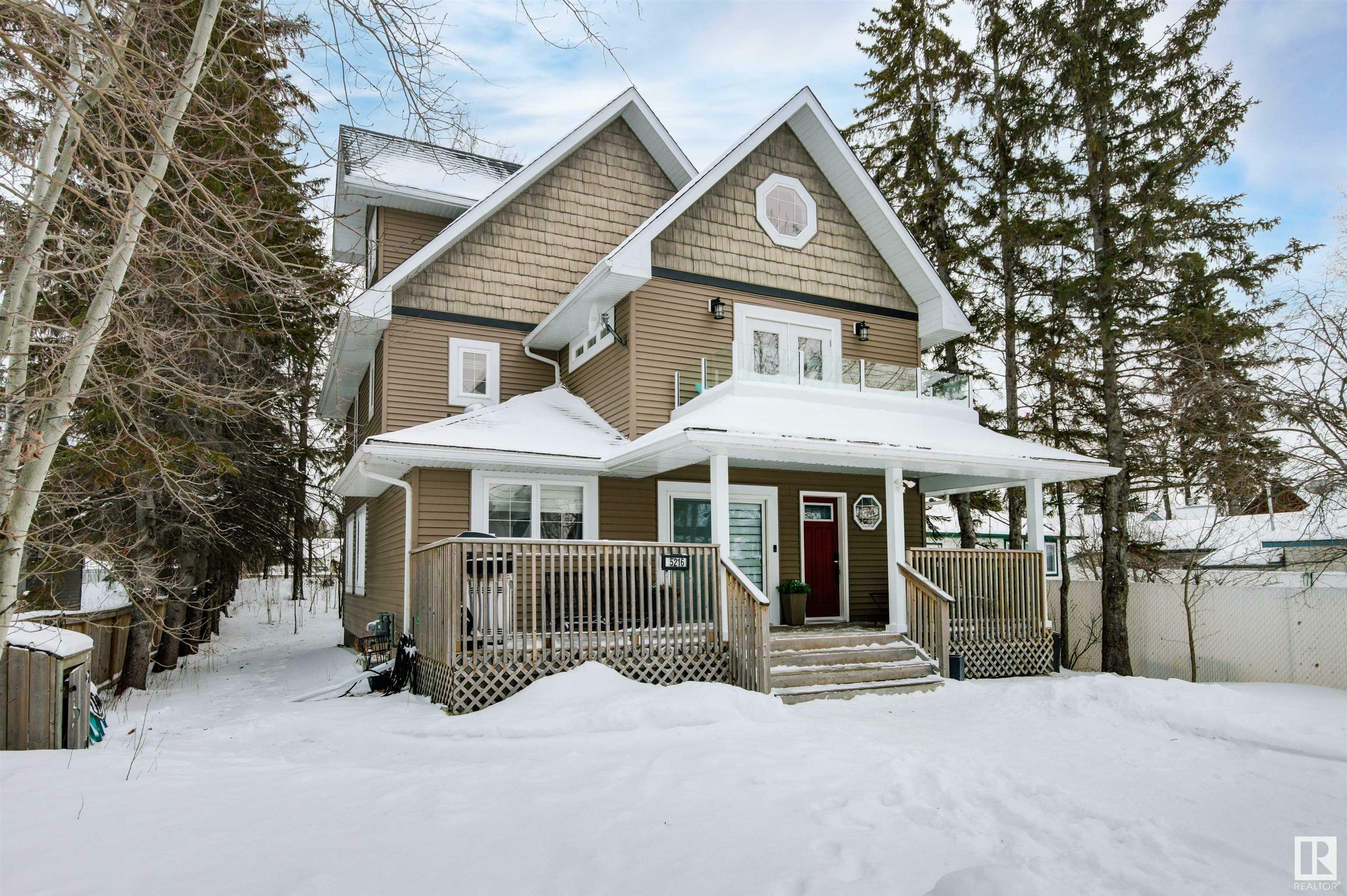 Property Photo:  5216 50 Avenue  AB T0E 0A0 