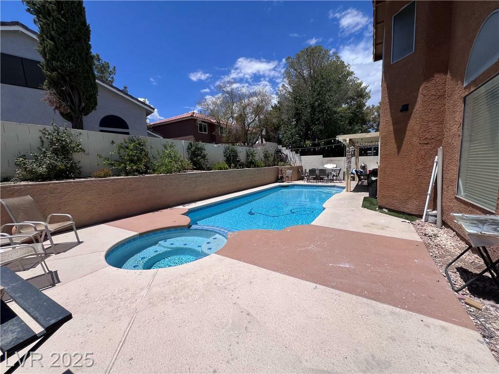 Property Photo:  2913 Domino Way  NV 89117 