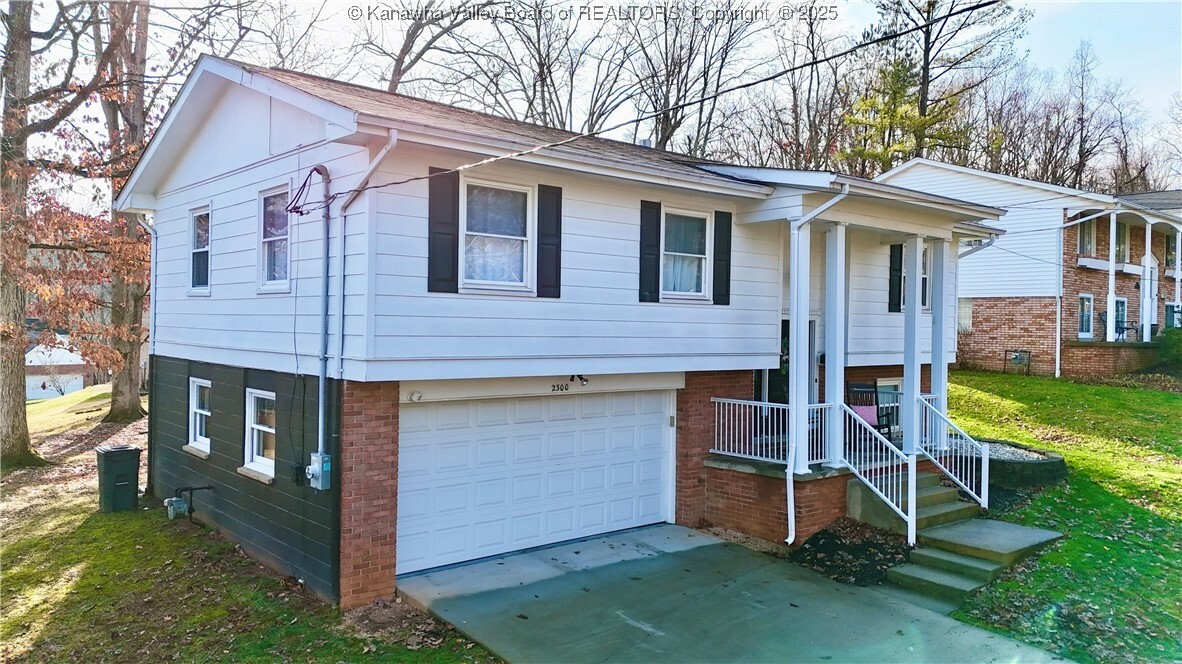 Property Photo:  2300 South Walnut Drive  WV 25177 