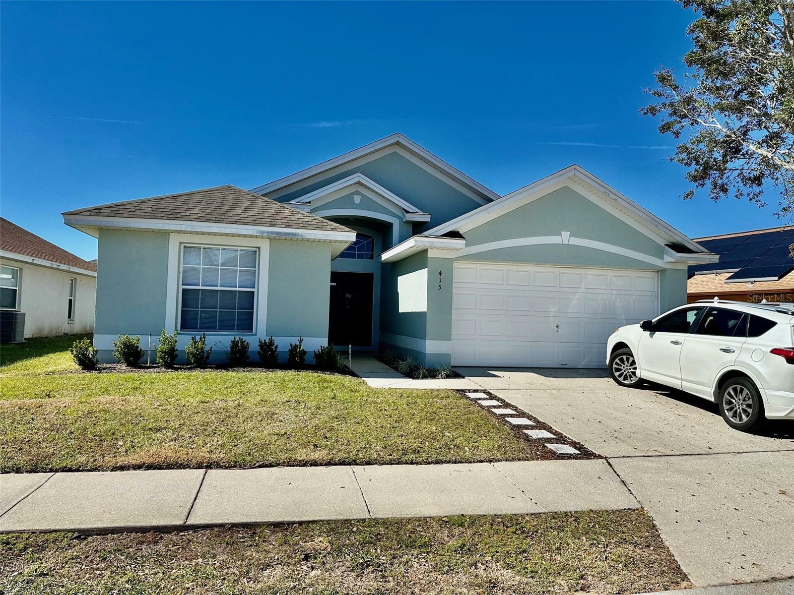 Property Photo:  415 Cheshire Way  FL 33837 