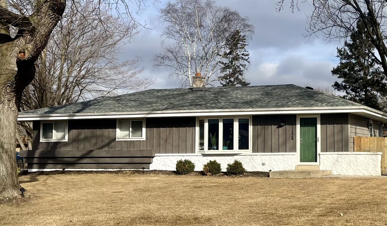 Property Photo:  11324 W Copeland Ave  WI 53130 