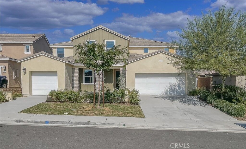 Property Photo:  534 Finch Drive  CA 92377 
