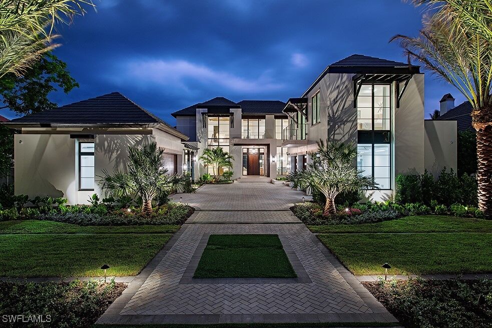 Property Photo: 3300 Gin Lane FL 34102