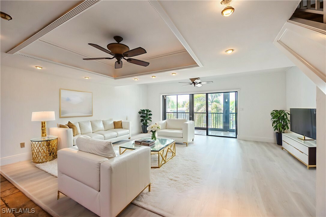 Property Photo: 1400 Blue Point Avenue 207 FL 34102