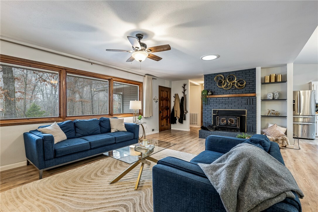 Property Photo: 1 Syston Lane AR 72714