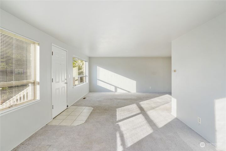 Property Photo: 2852 SW Genesee Street WA 98126