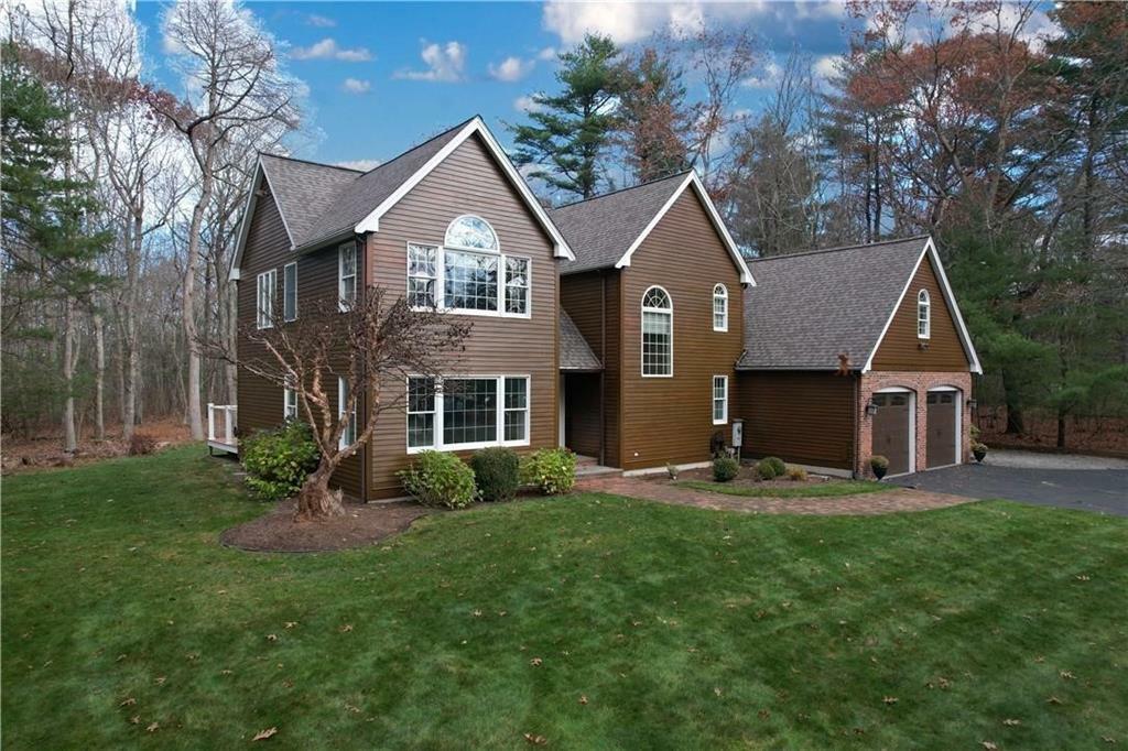 Property Photo:  116 Ridge Drive  RI 02822 