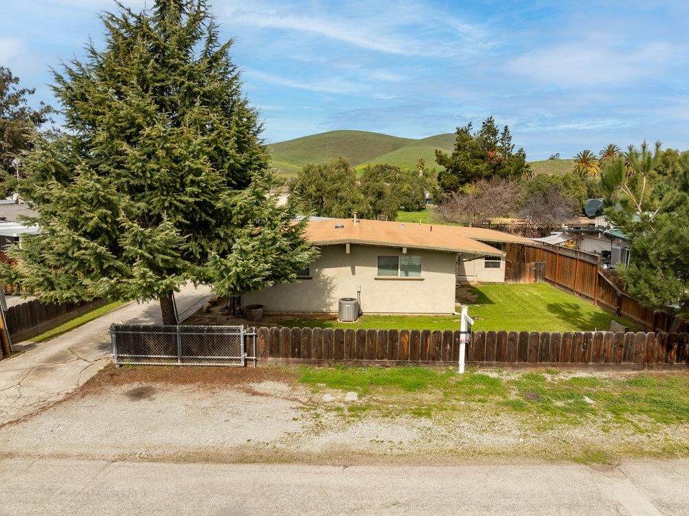 Property Photo:  6881 F Street  CA 95075 