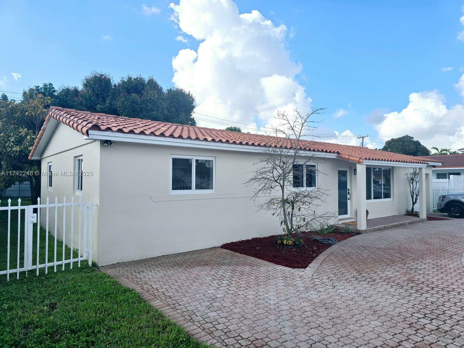 540 W 77th St  Hialeah FL 33014 photo