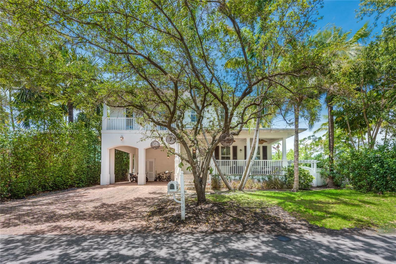 235 Cranwood Dr  Key Biscayne FL 33149 photo
