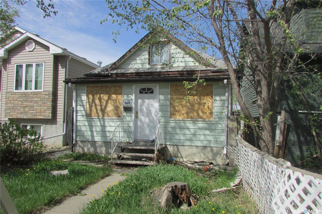 Property Photo: 1712 Toronto Street SK S4P 1M4