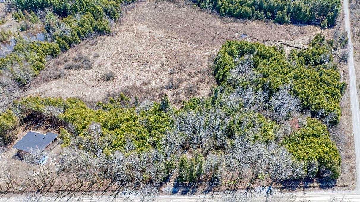 Property Photo: 279 Brown Road ON K7A 4S4