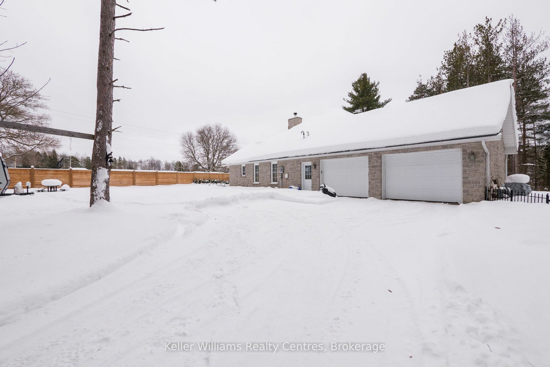 Property Photo:  685 Bruce Road 8  ON N0H 2T0 