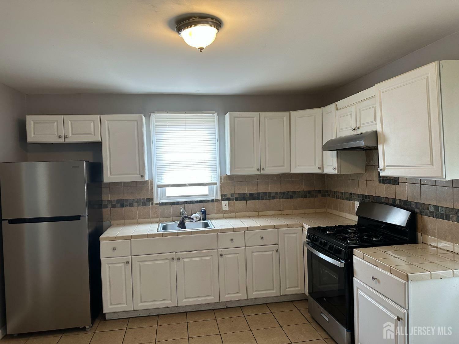 Property Photo:  111 Joyce Kilmer Avenue  NJ 08901 