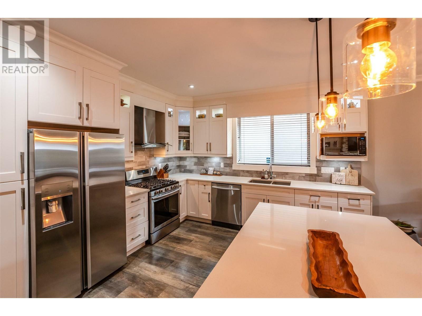 Property Photo: 361 Chardonnay Avenue BC V0H 1T4