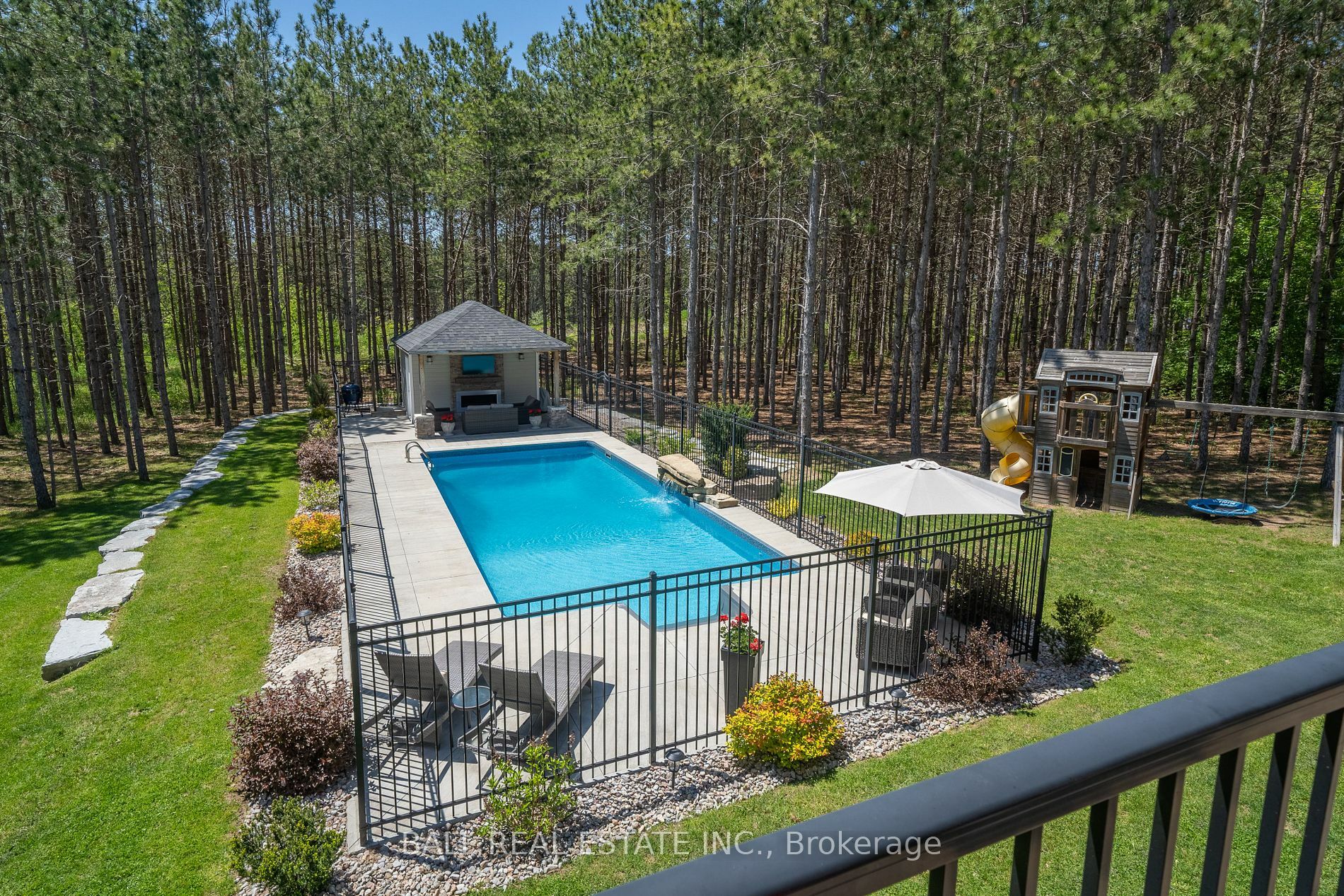 Property Photo:  2276 Hillview Dr  ON L0A 1A0 