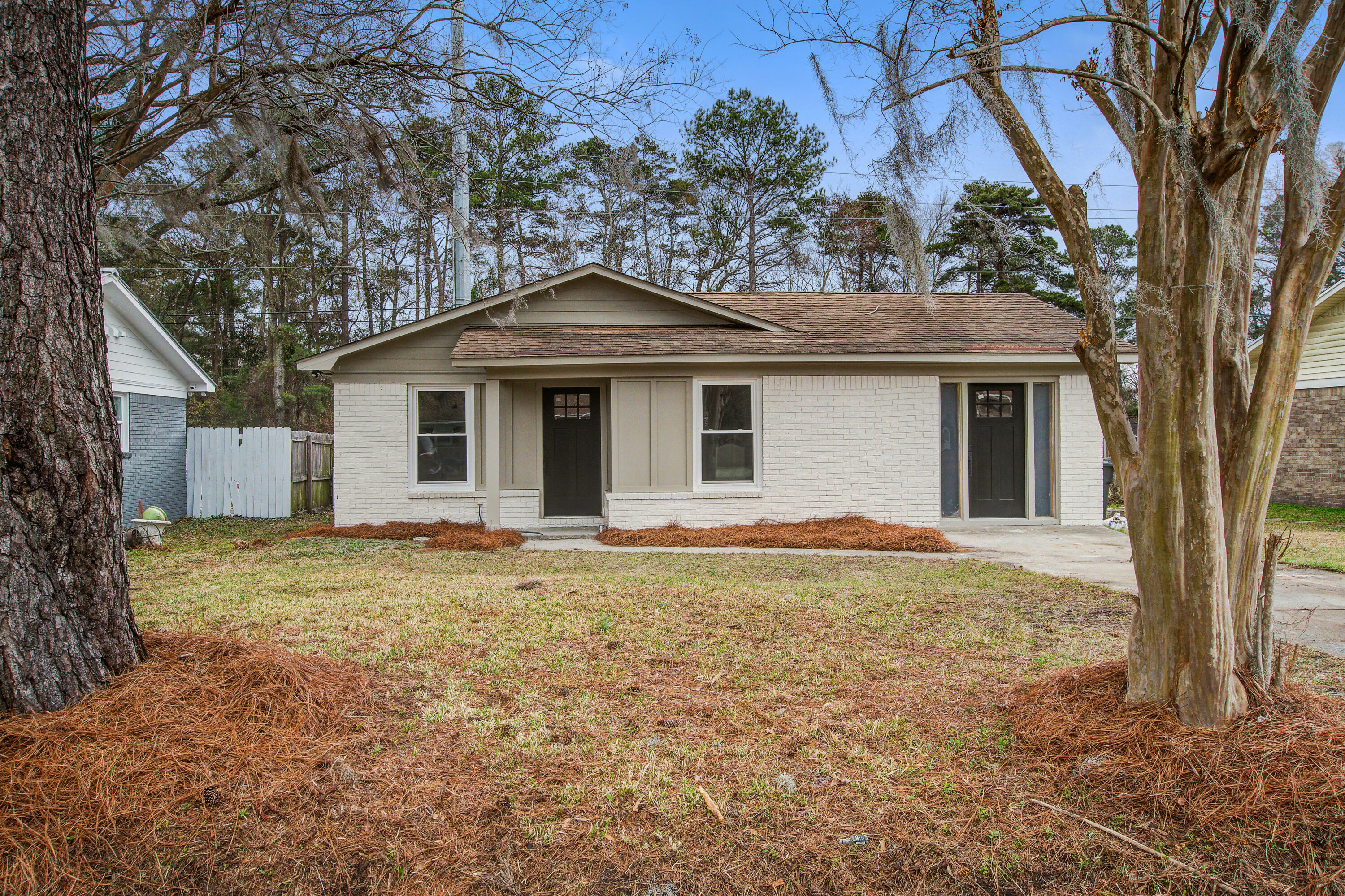 Property Photo:  981 Margaret Drive  SC 29456 