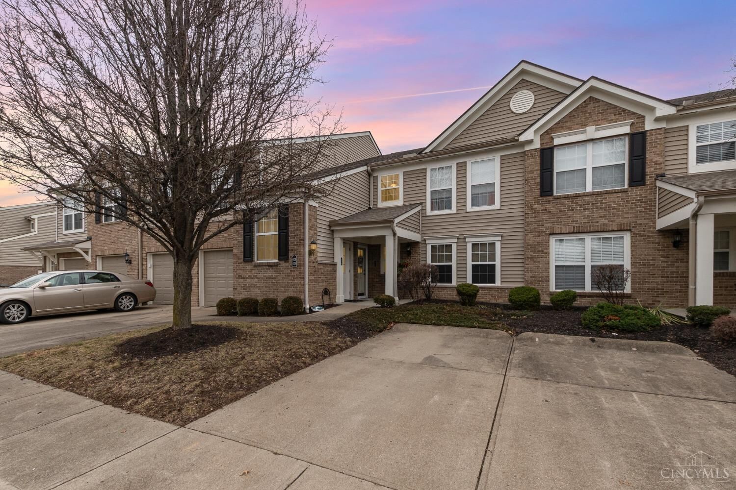 Property Photo:  624 Heritage Square  OH 45030 