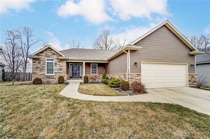 205 Nottinghill Lane  Troy OH 45373 photo