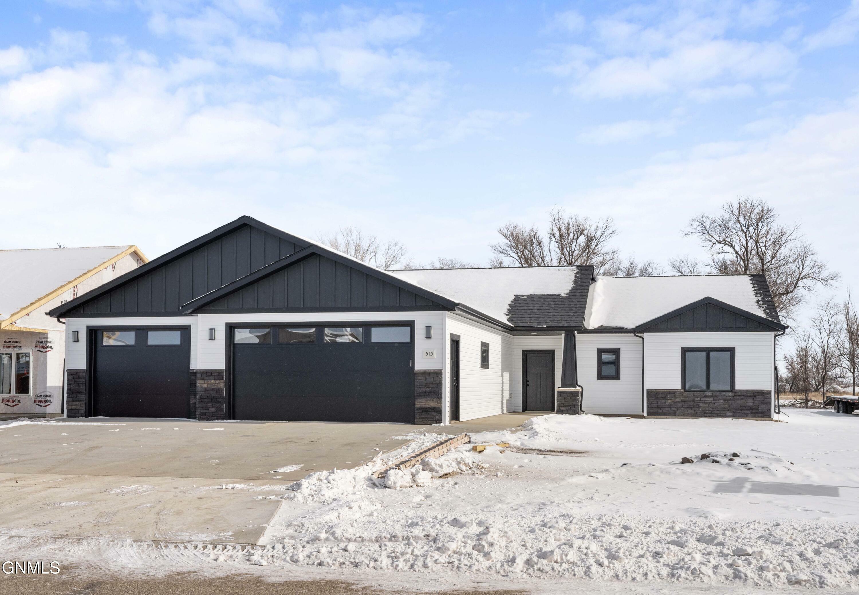 Property Photo:  515 Mehrer Drive  ND 58504 