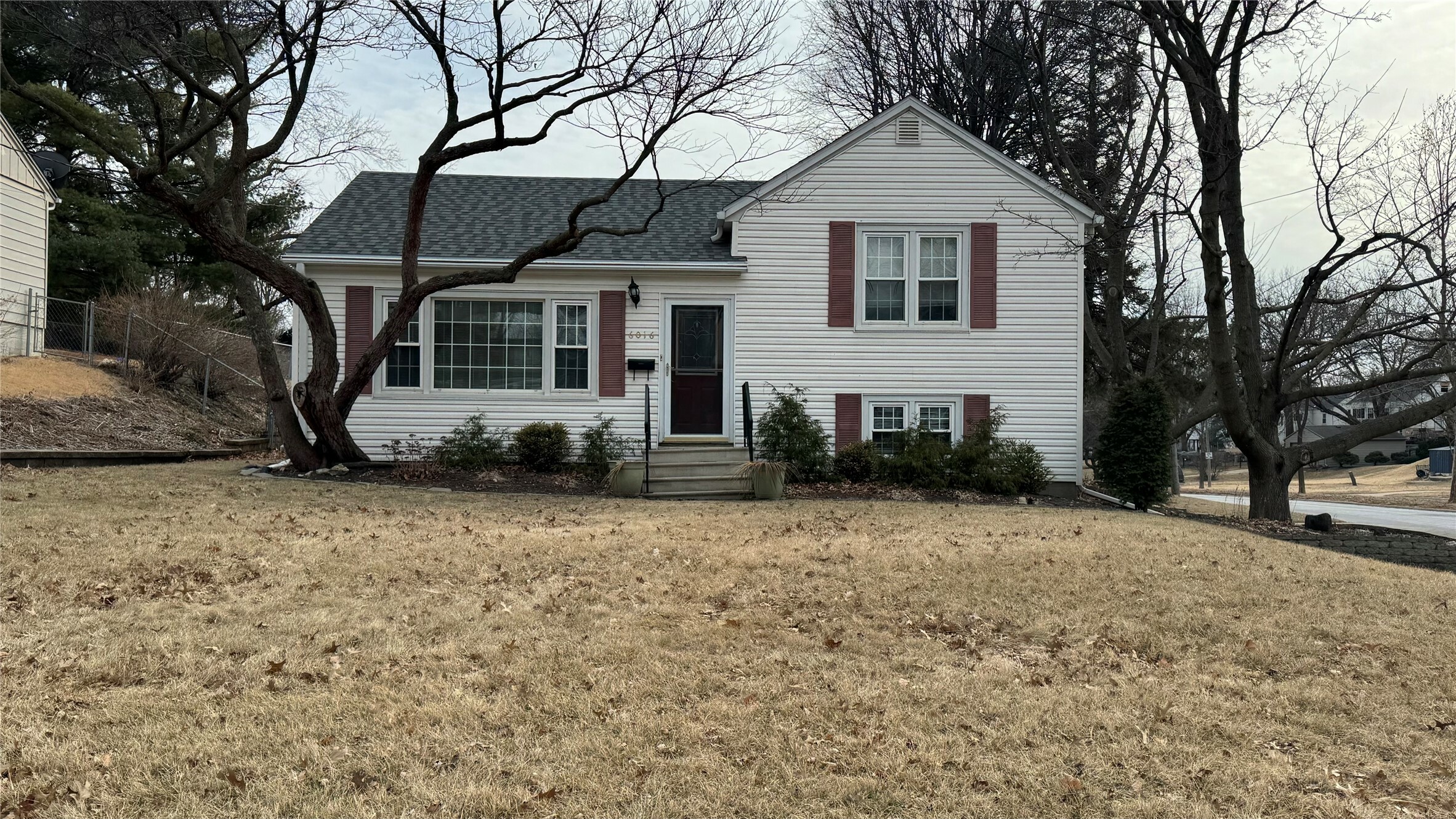 Property Photo:  6016 Carpenter Avenue  IA 50311 