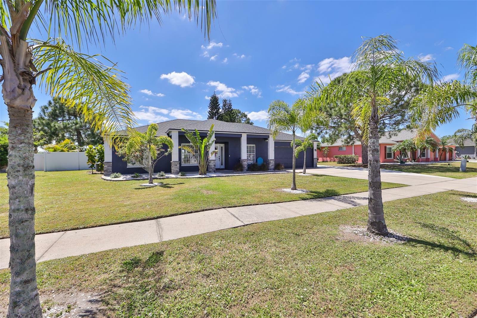 Property Photo:  7609 Clair Wood Court  FL 33572 