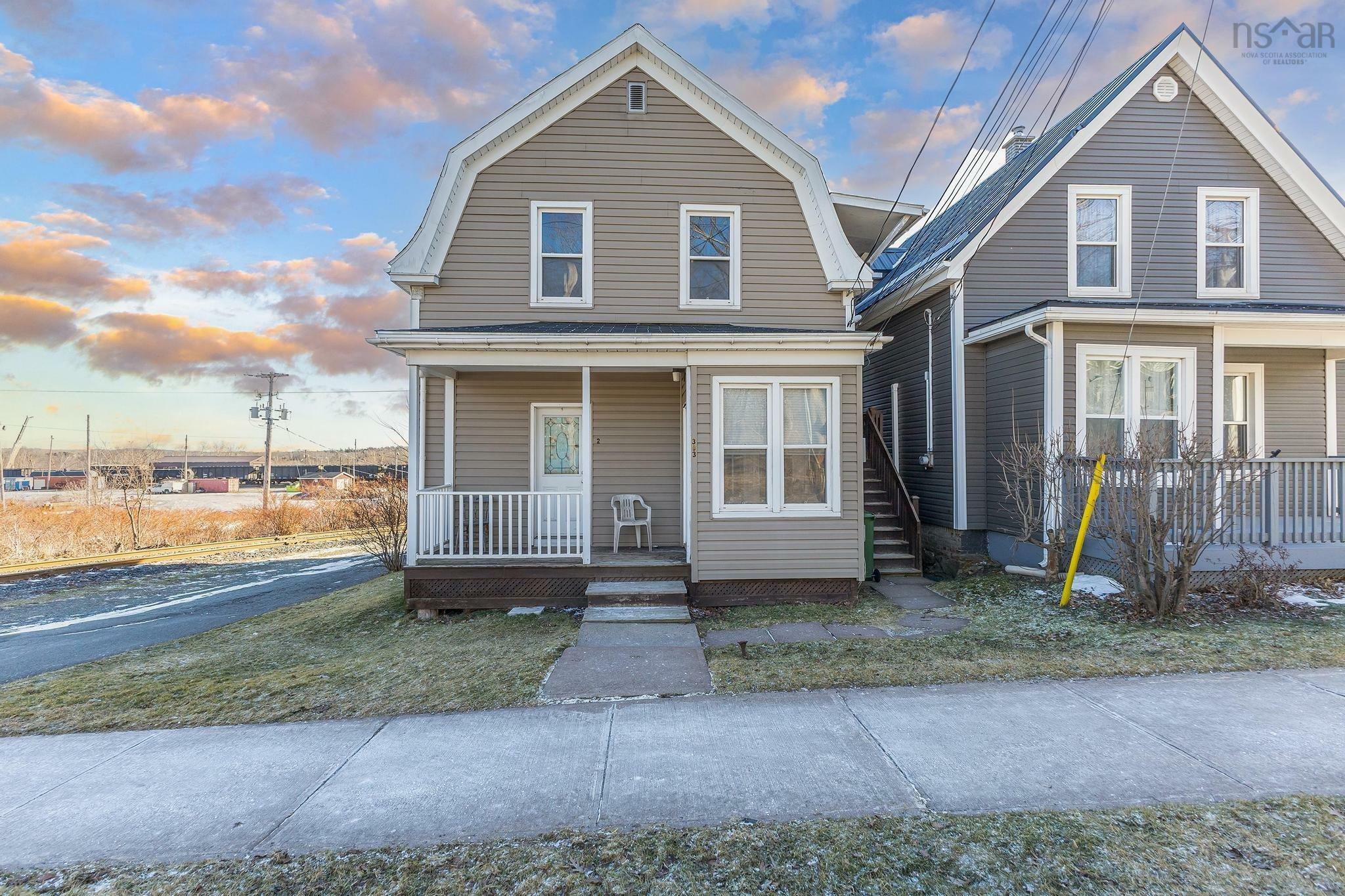 303 South Foord Street  Stellarton NS B0K 1S0 photo