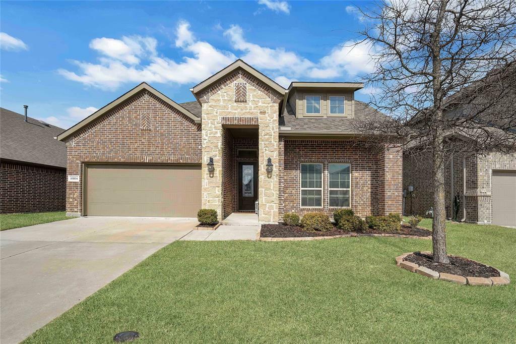 Property Photo: 10804 Brownwood Place TX 75071