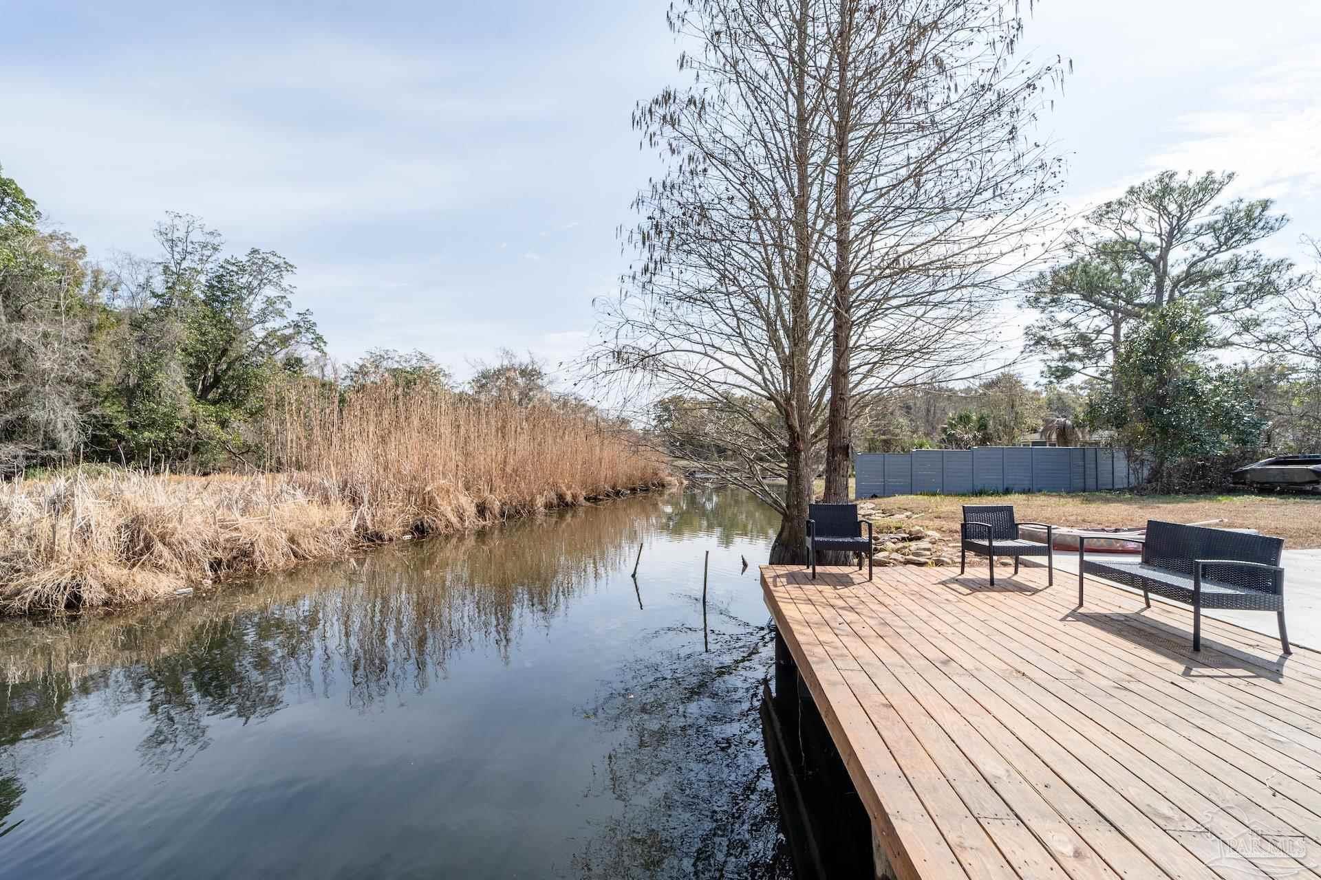 Property Photo: 3120 Bayou Dr FL 32505