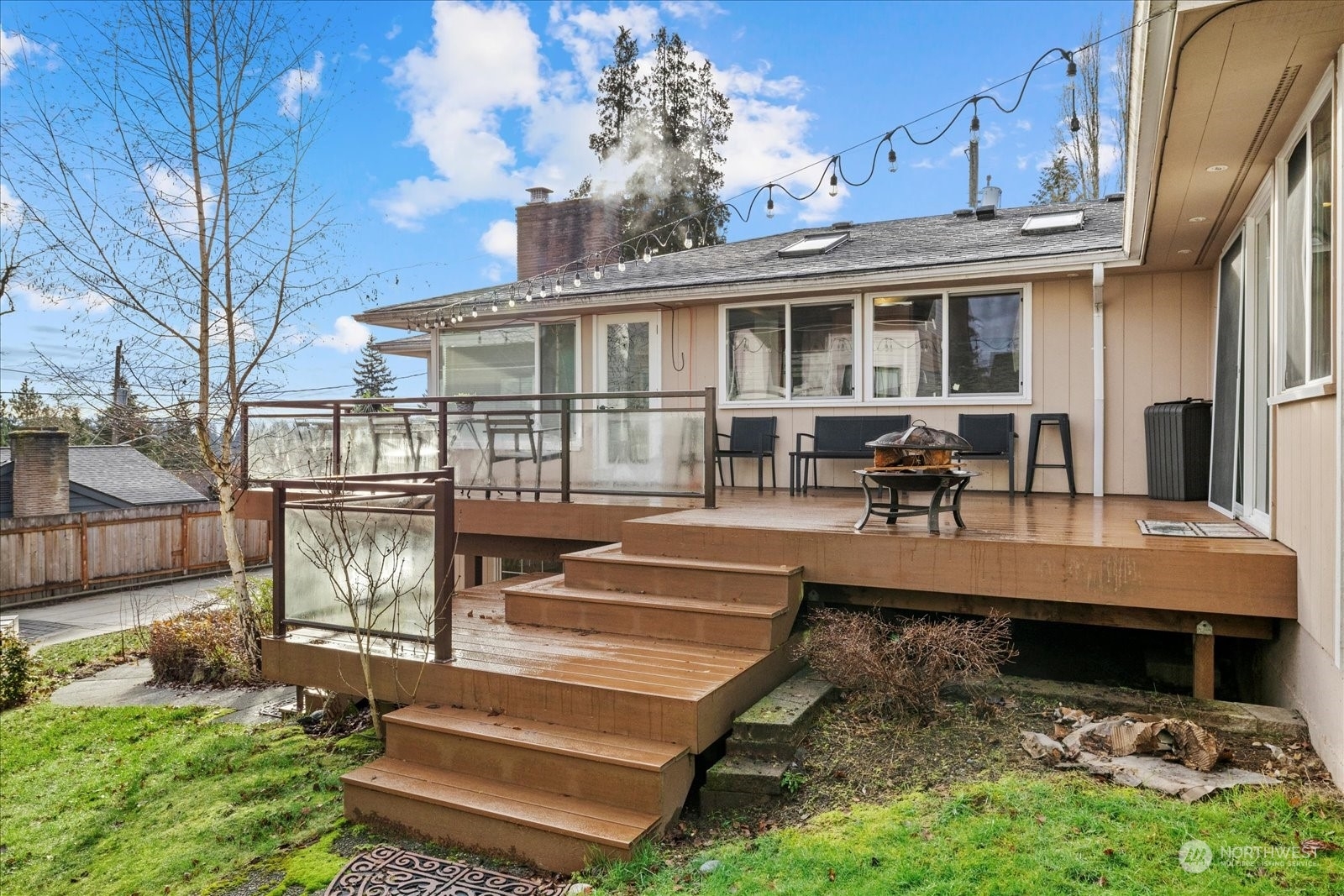 Property Photo:  1536 NE 89th Street  WA 98115 