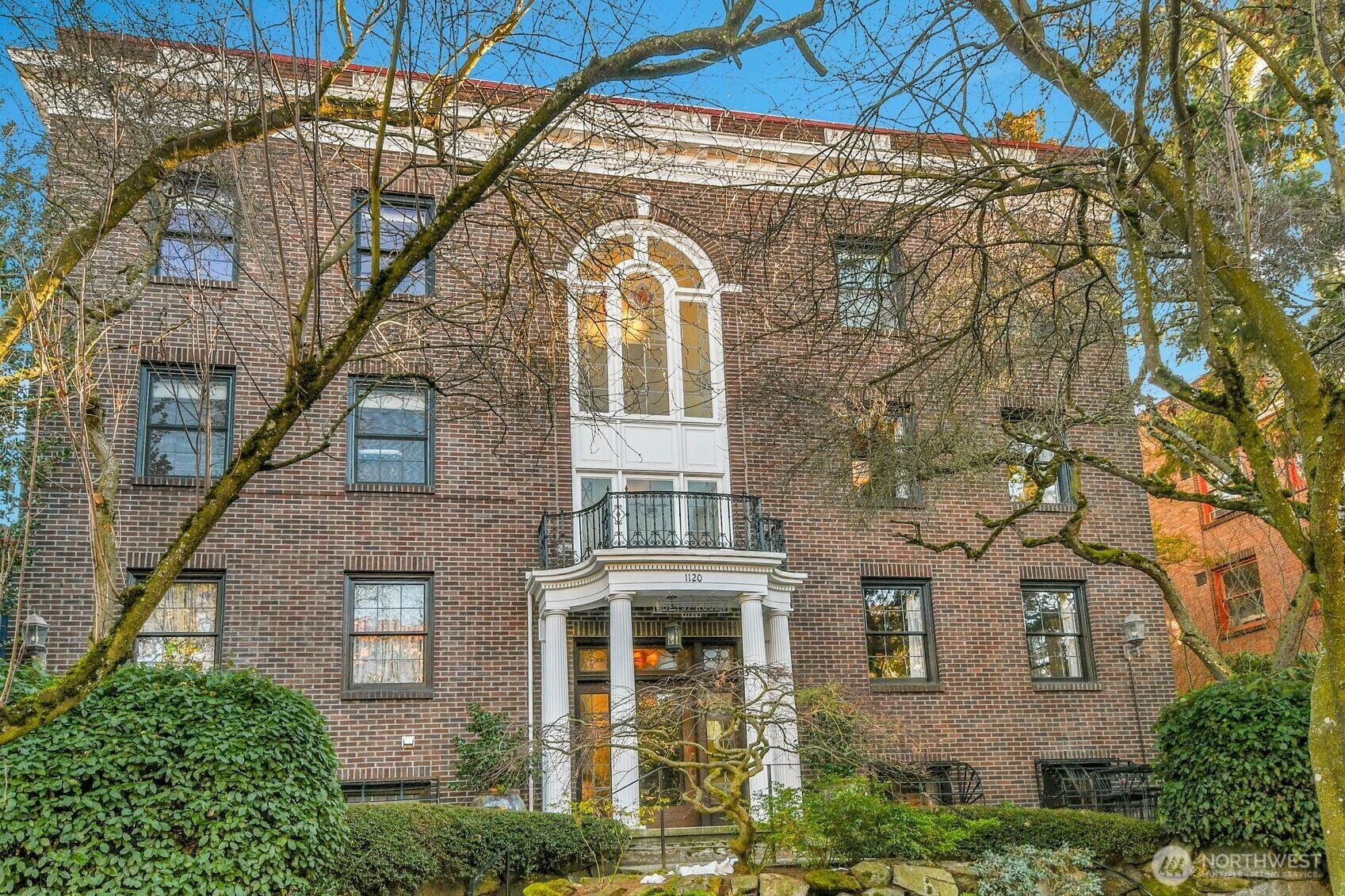 1120  17th Avenue 201  Seattle WA 98122 photo