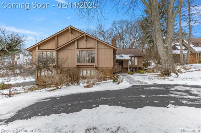 2211 Shore Hill Drive  West Bloomfield Twp MI 48323 photo